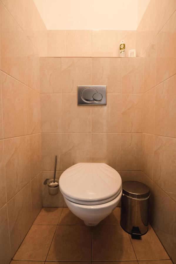 Motel Ard Sarovce Bagian luar foto