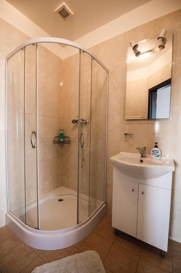 Motel Ard Sarovce Bagian luar foto